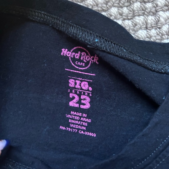 🌙Vintage Hard Rock Cafe Tee! - Picture 3 of 5